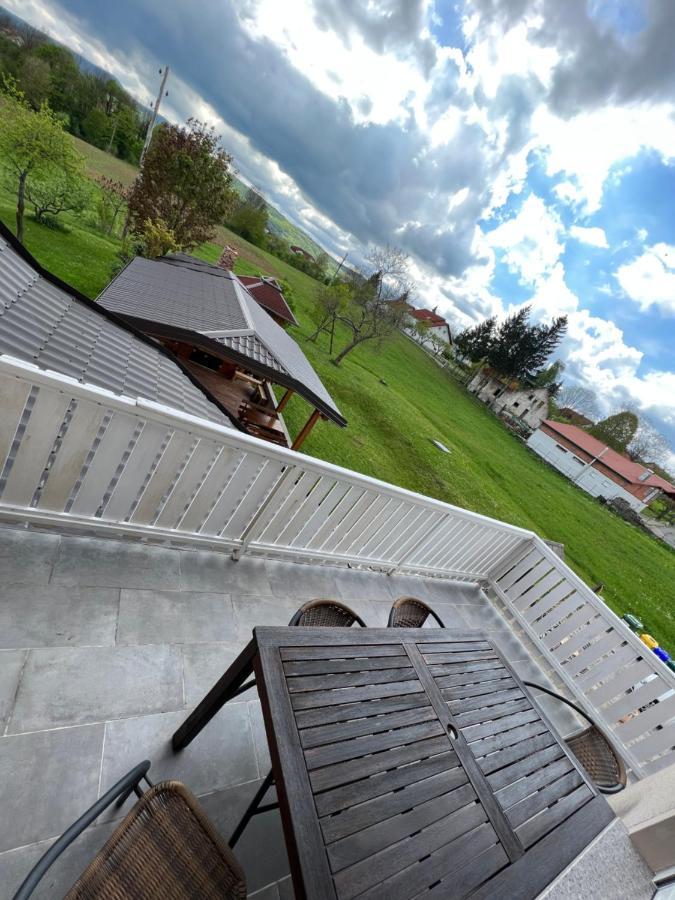 Apartments And Rooms Kristina Drežnik Grad Esterno foto