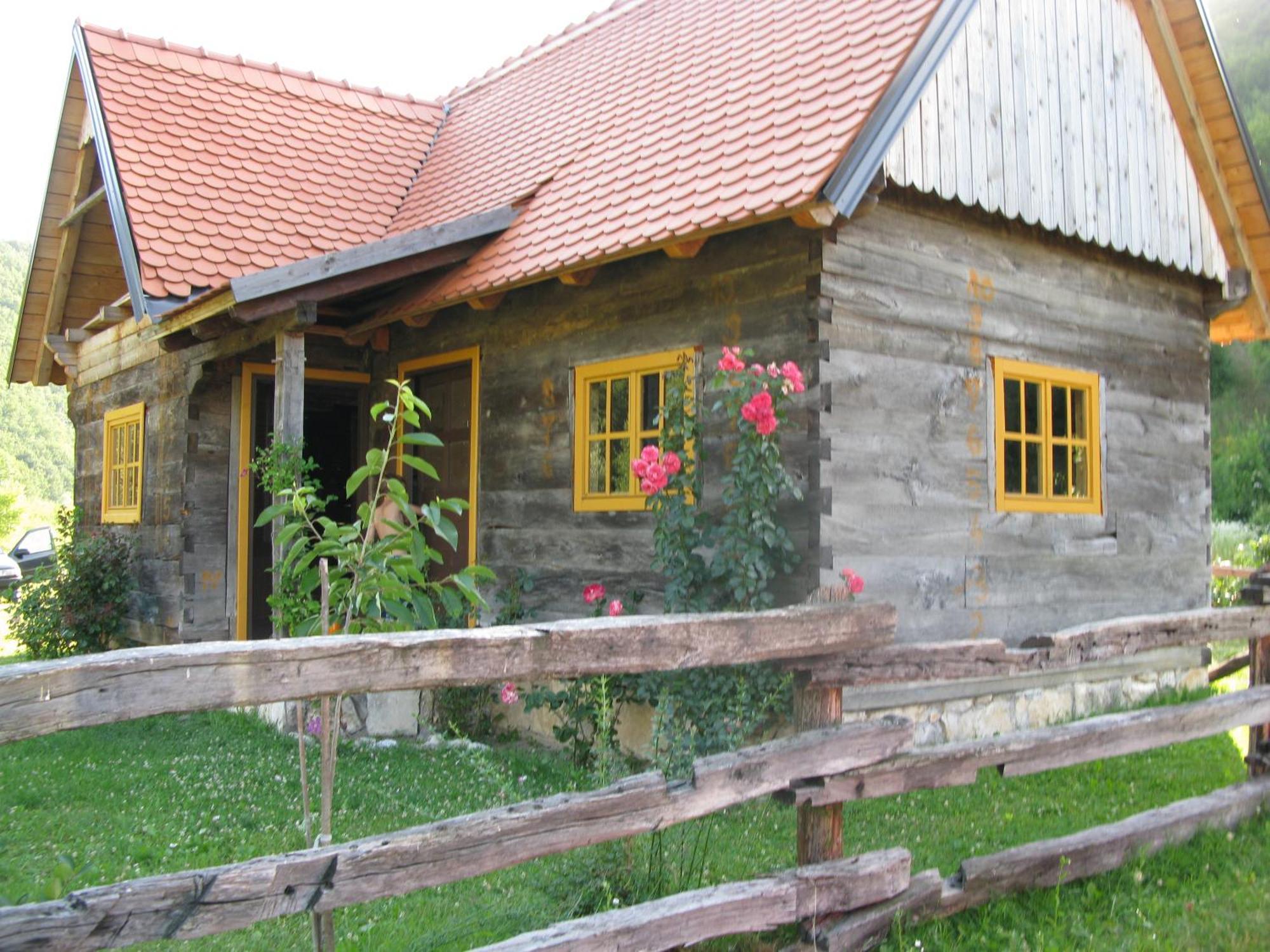 Apartments And Rooms Kristina Drežnik Grad Esterno foto